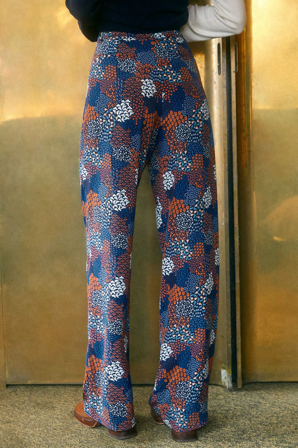 Pantalon Olympe en soie Zodiac - Image 11