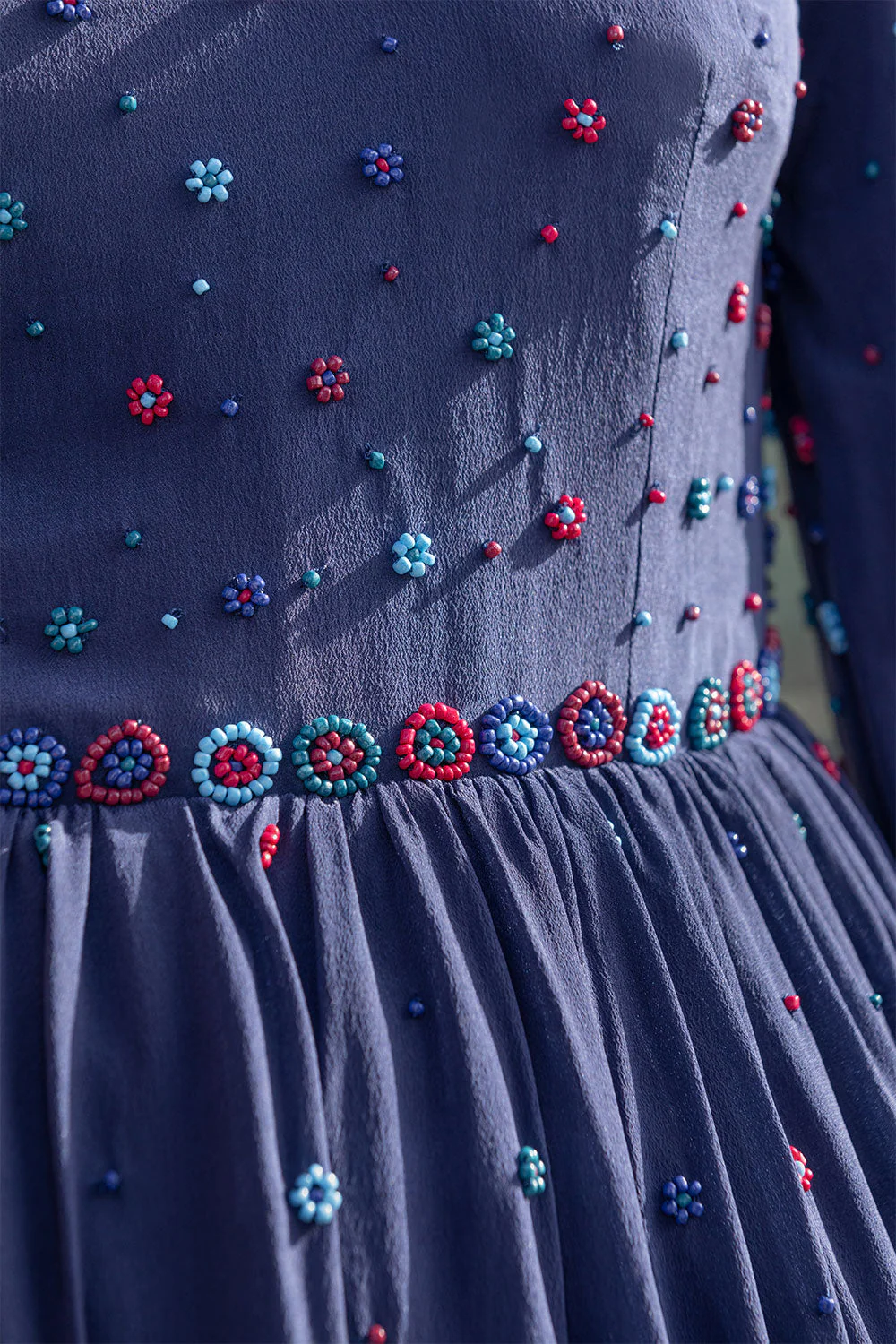 Robe en soie Iris - Image 9