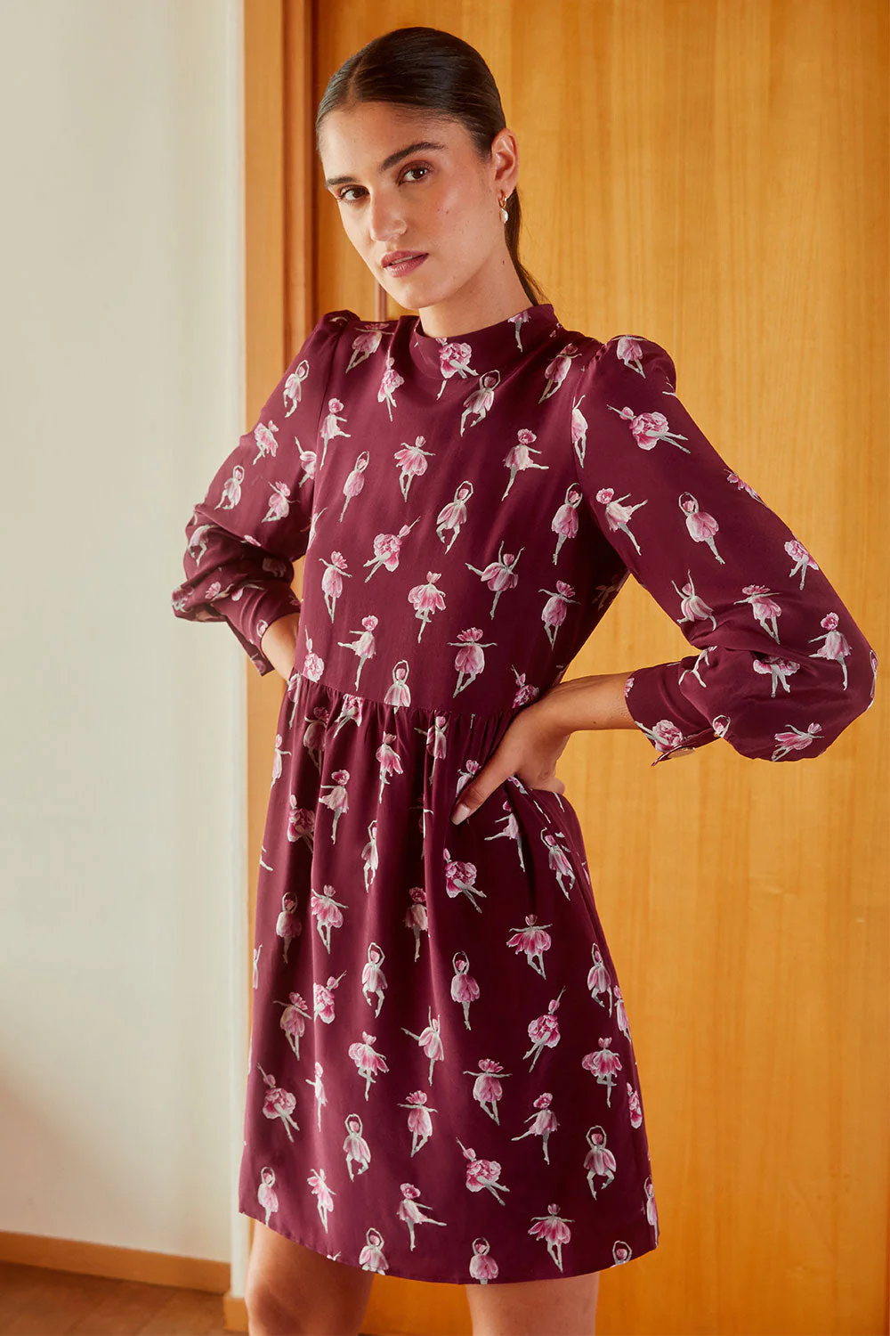 Robe Victoire en soie Ballet de Tulipes Bordeaux