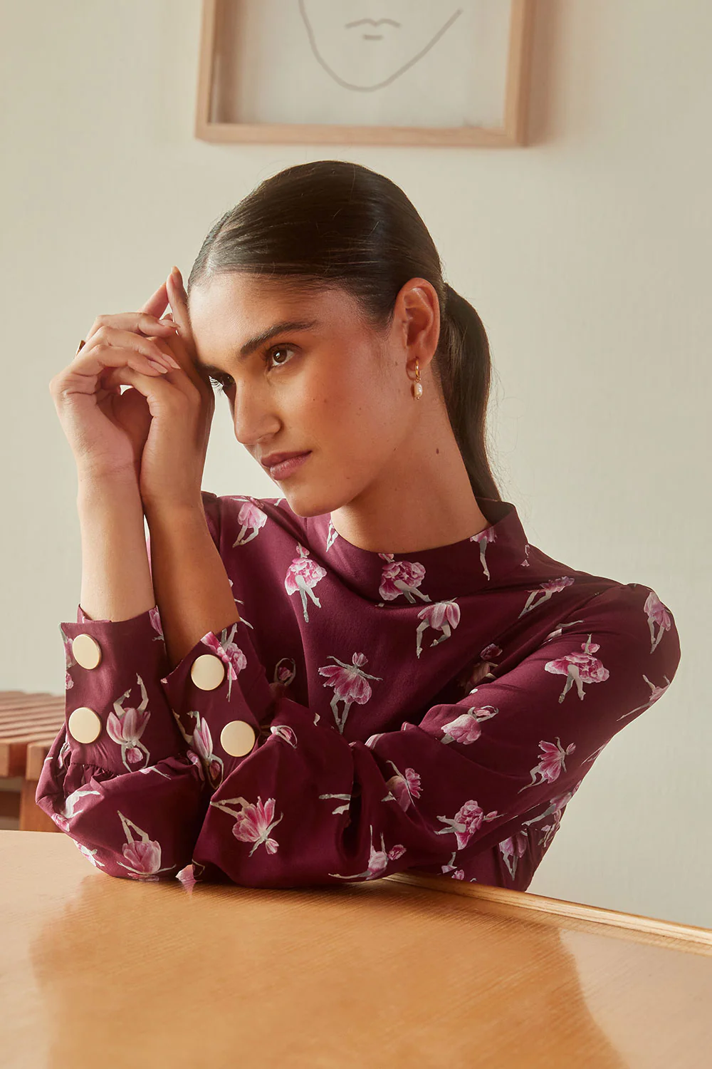 Robe Victoire en soie Ballet de Tulipes Bordeaux - Image 10