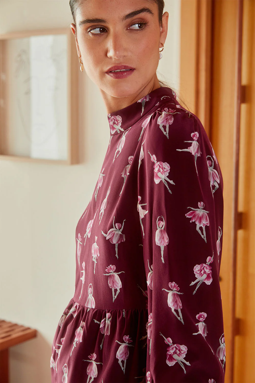 Robe Victoire en soie Ballet de Tulipes Bordeaux - Image 6